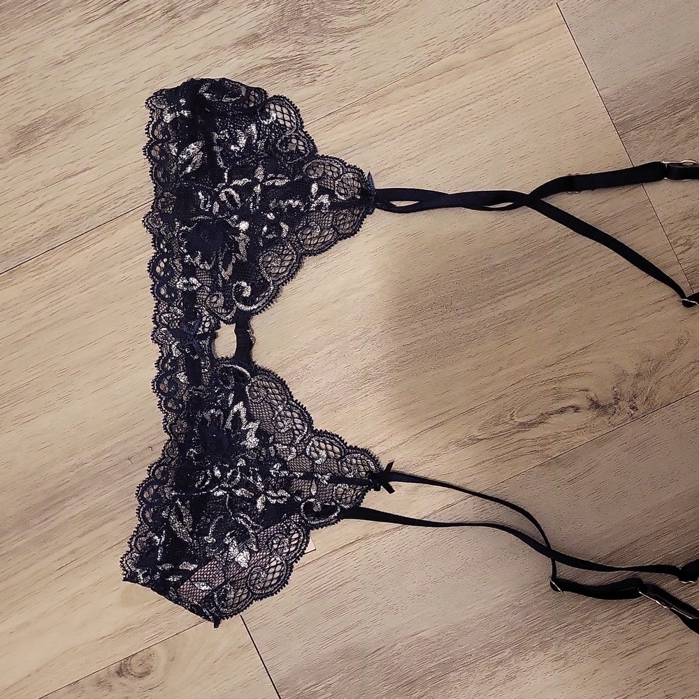 Victoria secret garter belt